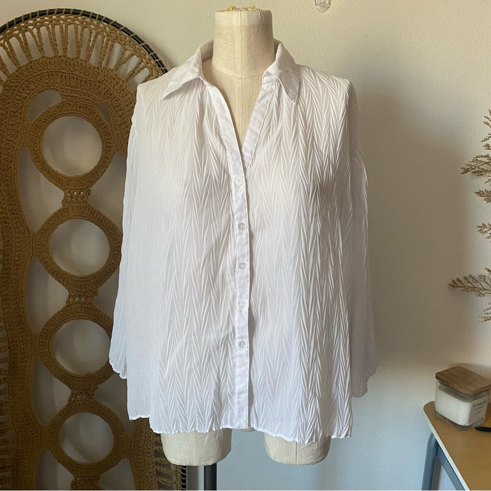 Y2K White Pleated Button Down Top